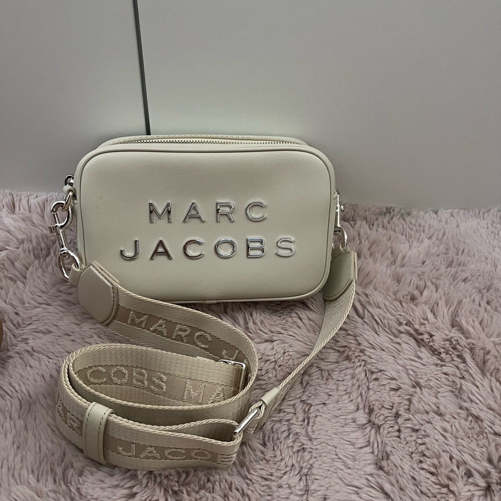 Marc Jacobs Perfect Flash Leather Crossbody Bag Marshmallow